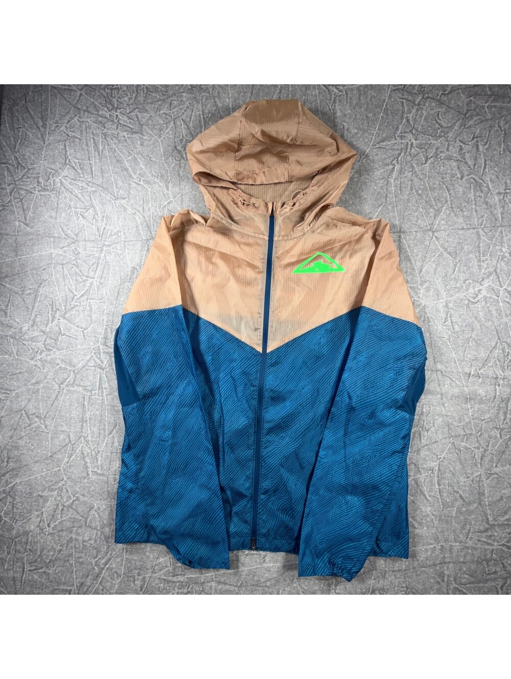 Nike Trail Windbreaker Running Lightweight Mens M Jacket